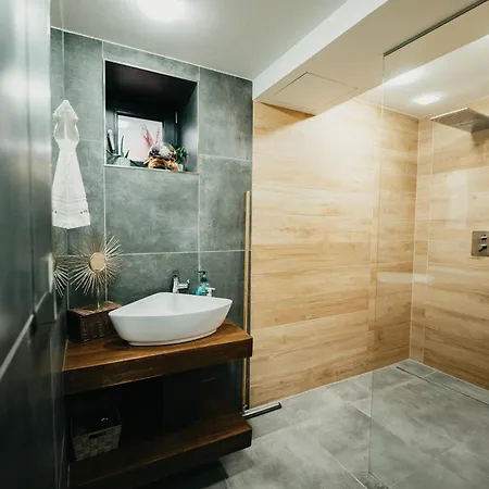 Liebeshotel Wellness Střekov *